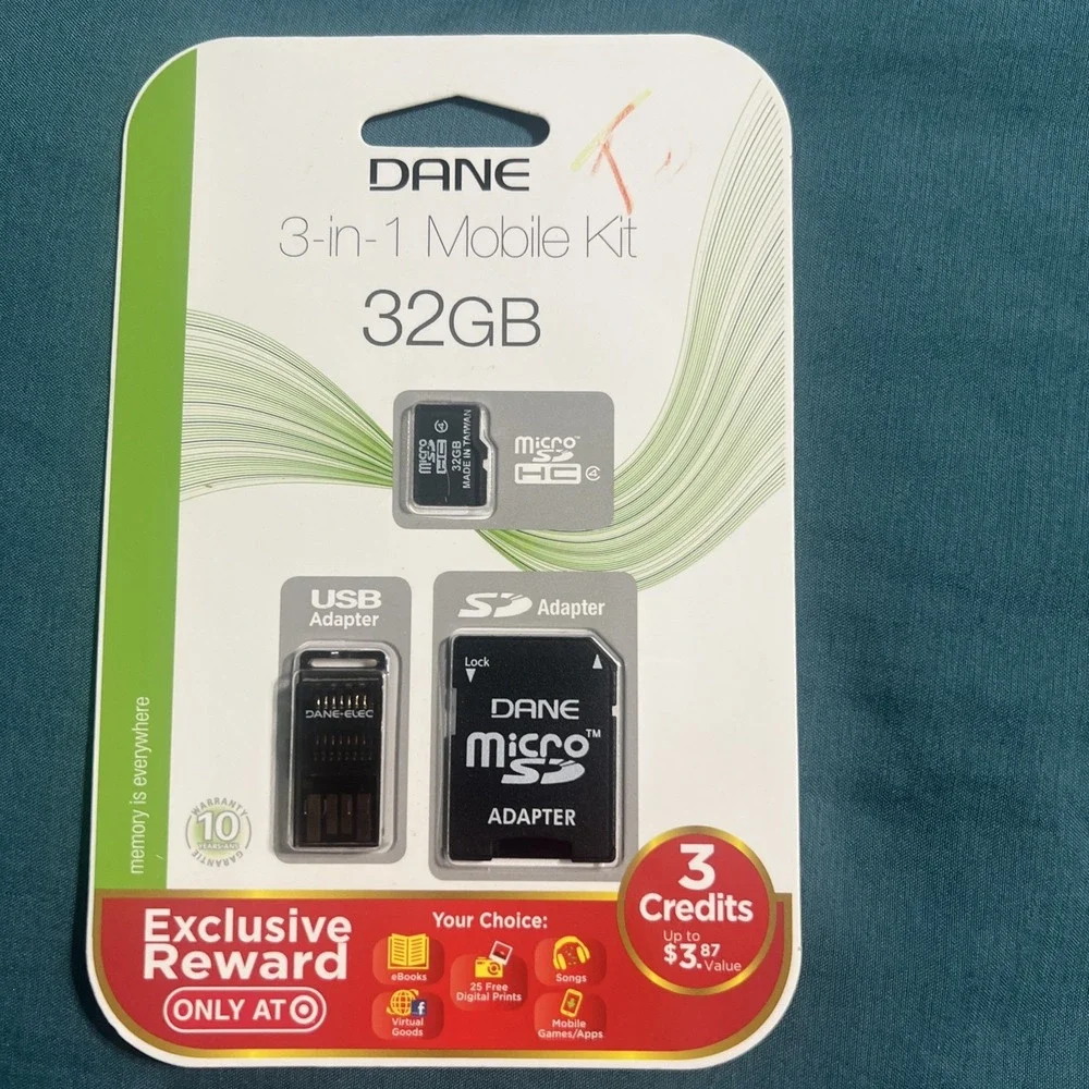 Dane 3-In-1 Mobile Kit 32 GB Micro SDHC Card With USB Adapter and SD Adapter New